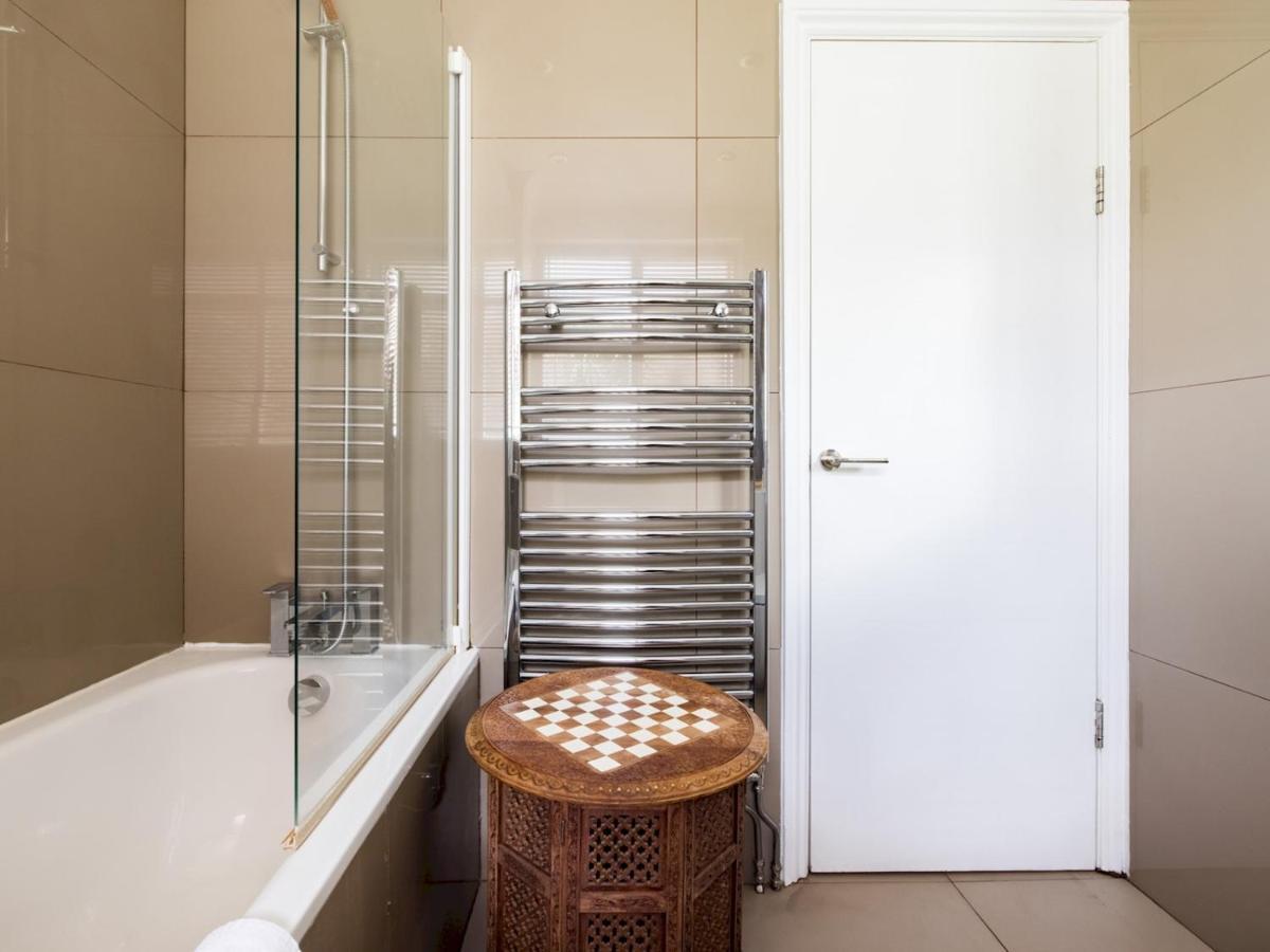 Cosy 1 Bedroom Flat Centrally Located In Chelsea Appartement *